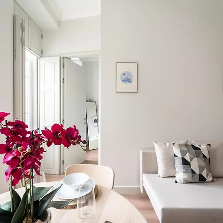 Escadaria 21 By House And People *