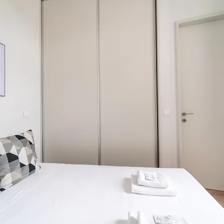 Apartman Escadaria 21 By House And People Braga